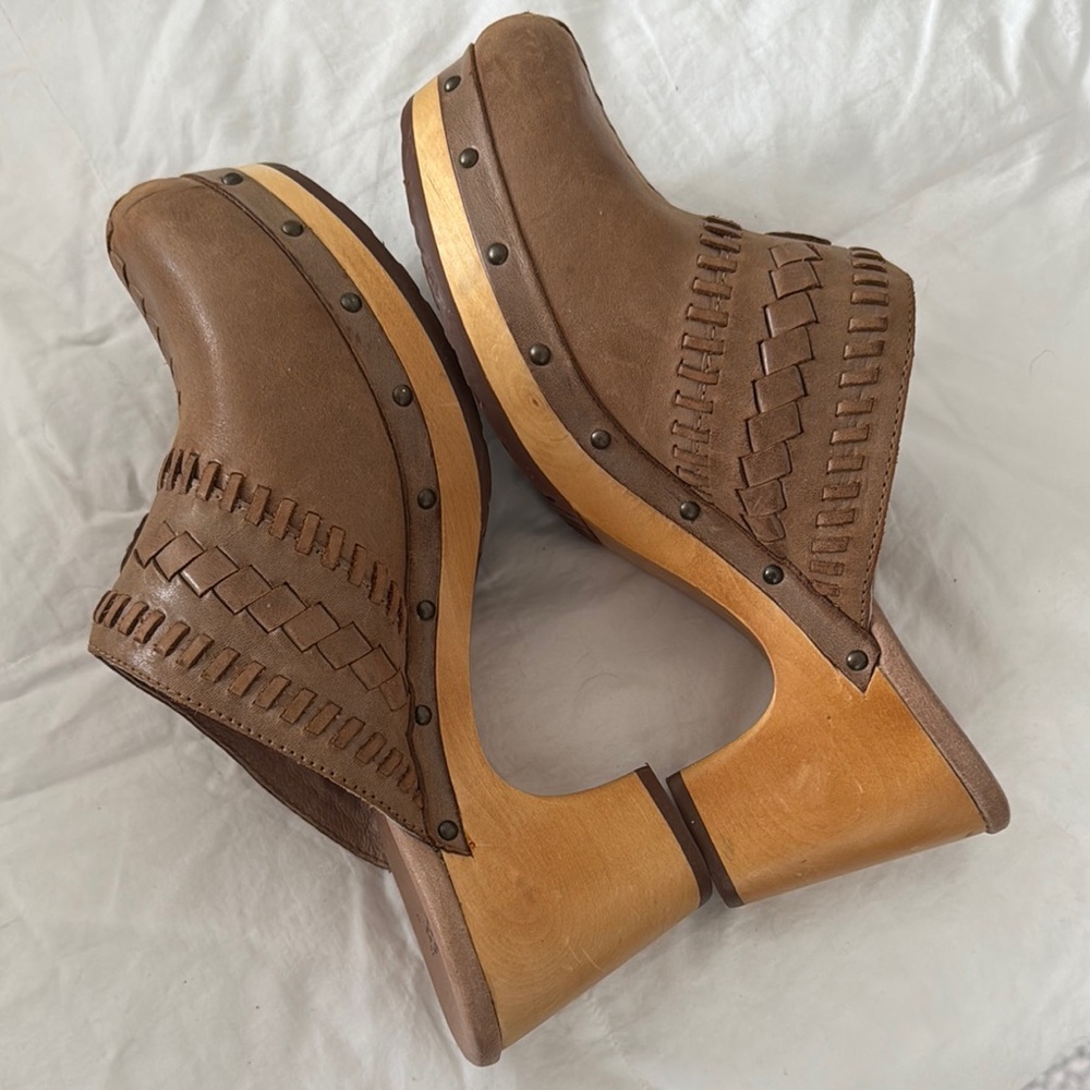 UGG Tan Leather Heeled Wooden Clogs with Woven Design